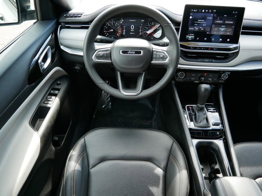 Used 2024 Jeep Compass Limited AWD/4WD image 12