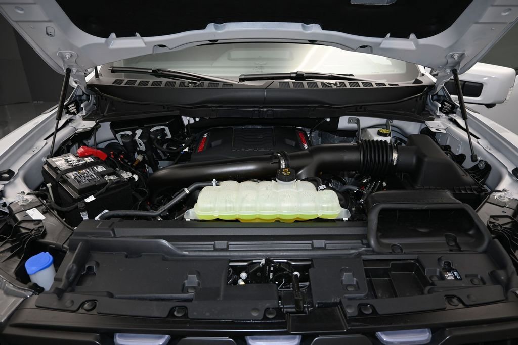 Certified 2025 Ford F150 Raptor AWD/4WD image 11