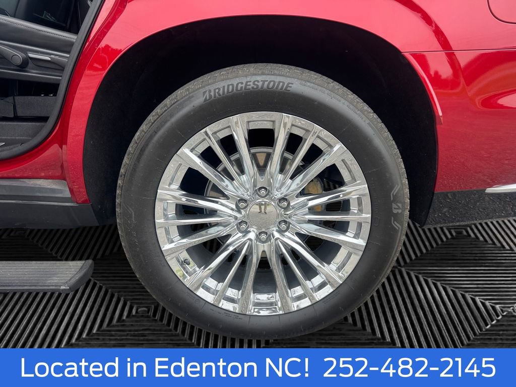Used 2024 Cadillac Escalade Premium Luxury Platinum AWD/4WD image 15