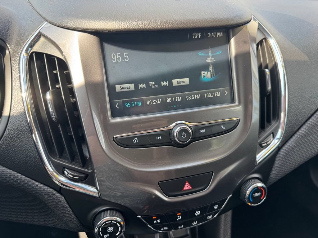 Used 2017 Chevrolet Cruze LT FWD image 27