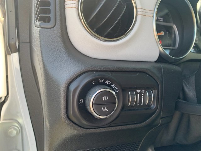 Used 2021 Jeep Gladiator Overland image 21