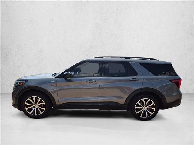 Certified 2025 Ford Explorer ST-Line RWD image 9