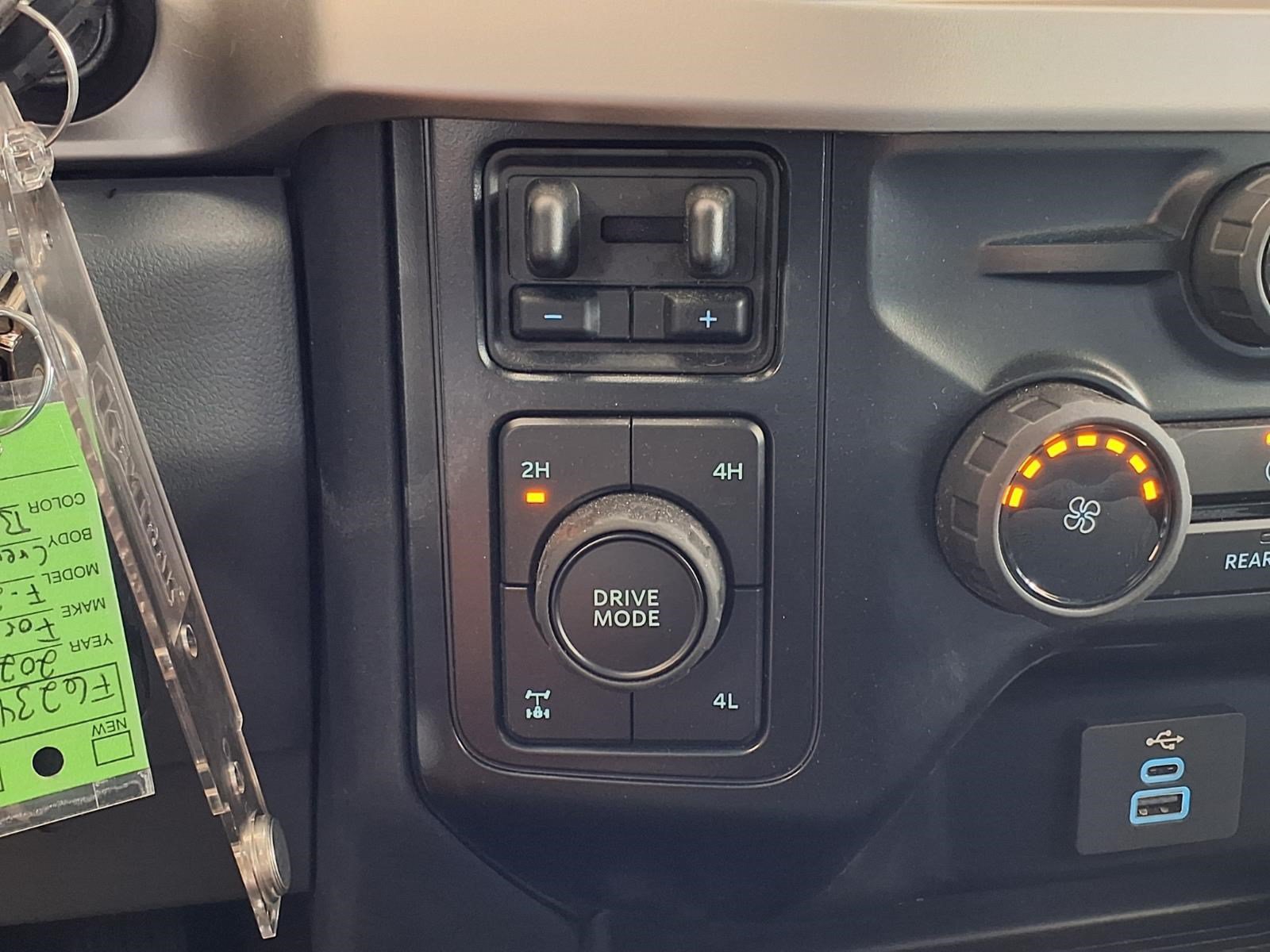 Certified 2025 Ford F250 XL w/ STX Appearance Package AWD/4WD image 20