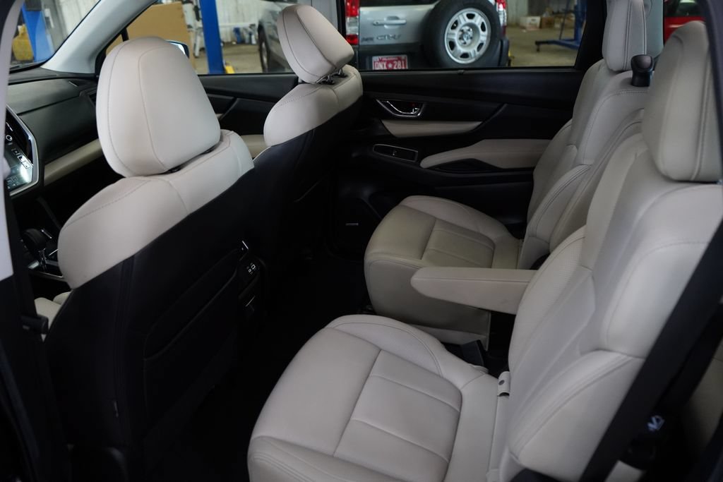 Used 2025 Subaru Ascent Limited w/ Popular Package #1 AWD/4WD image 31