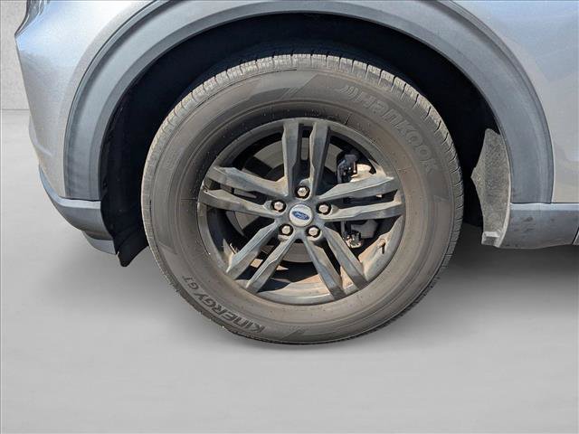 Certified 2023 Ford Explorer XLT w/ Equipment Group 202A RWD image 23