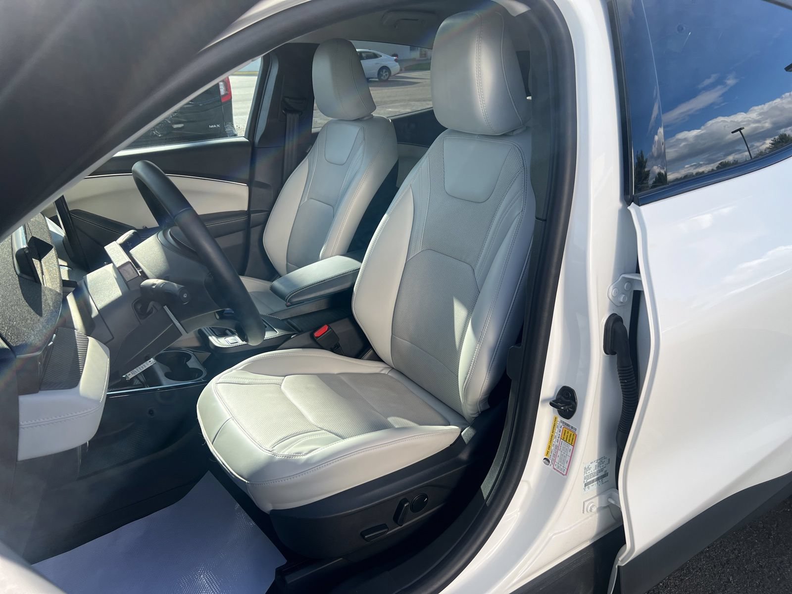 Certified 2025 Ford Mustang Mach-E Premium AWD/4WD image 26
