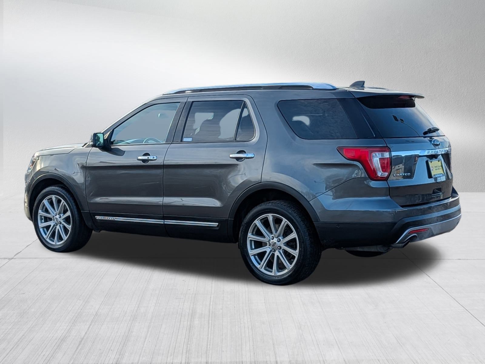 Certified 2017 Ford Explorer Limited w/ Equipment Group 303A image 3