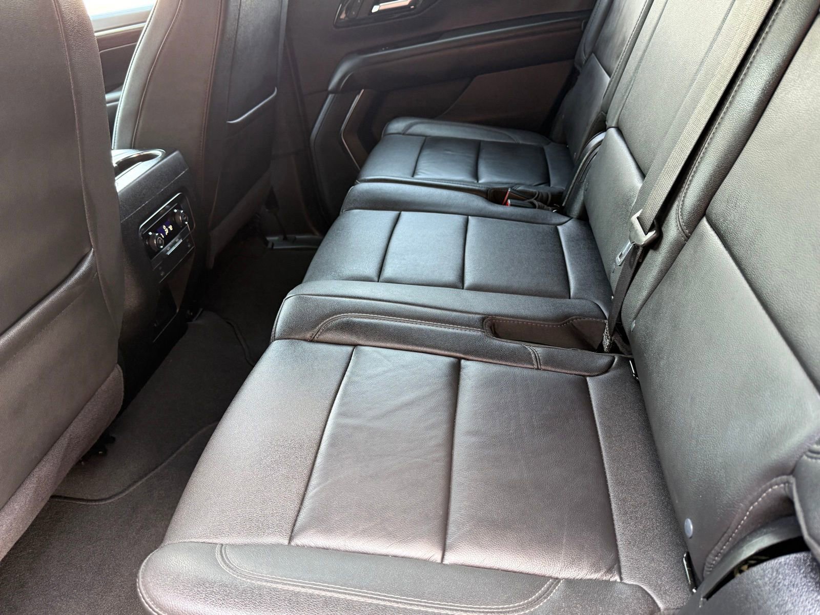 Used 2025 Chevrolet Tahoe LT image 18