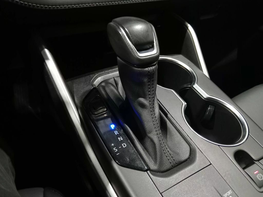 Used 2021 Toyota Highlander XLE image 23