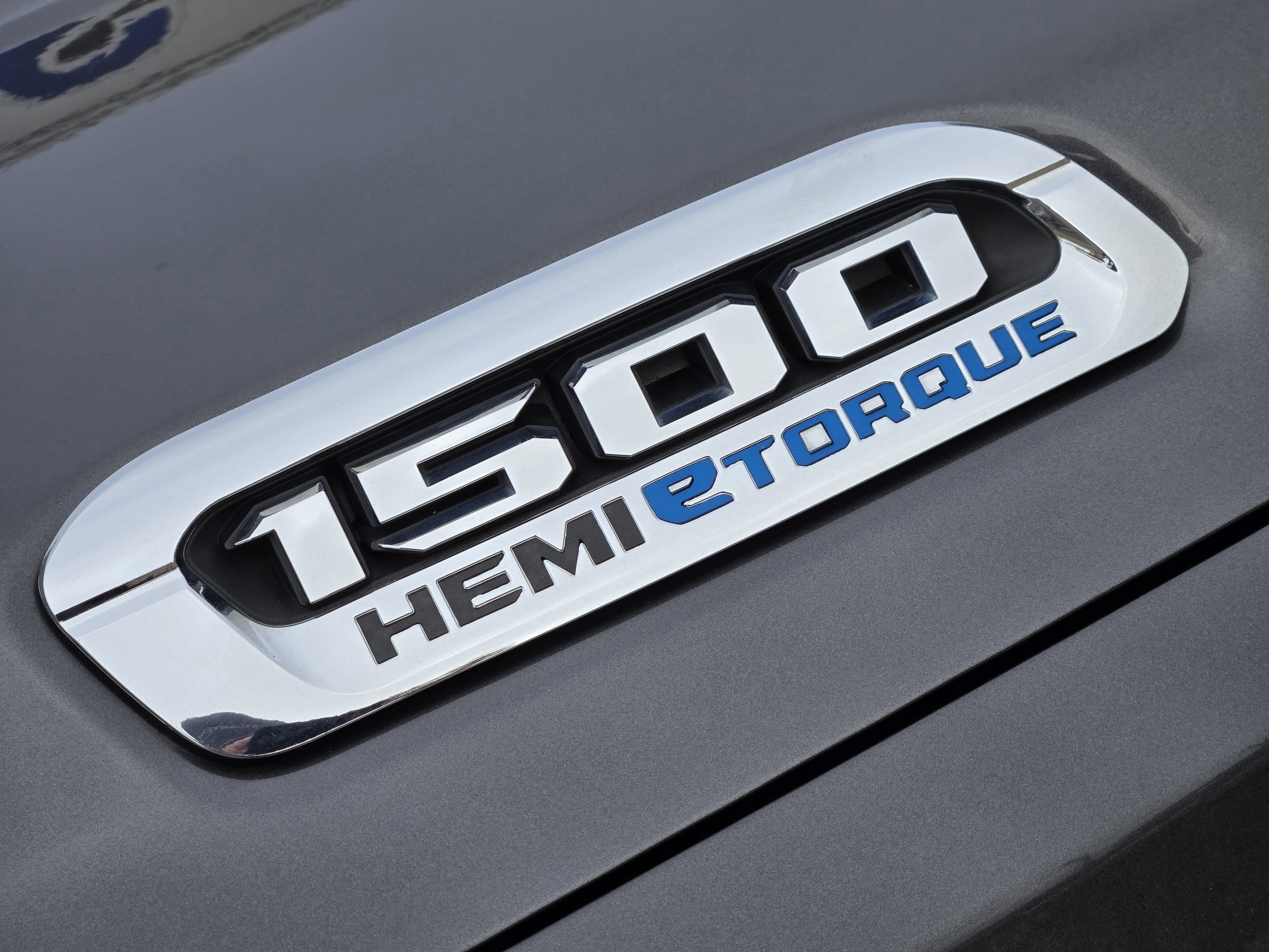 Used 2024 RAM 1500 Lone Star image 8