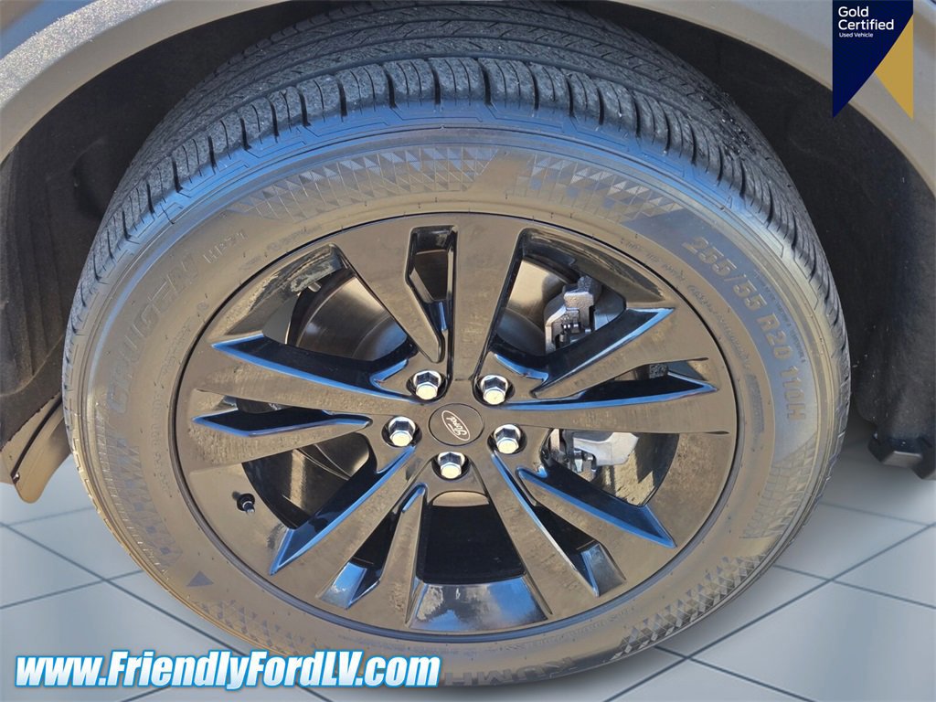 Certified 2022 Ford Explorer XLT w/ Equipment Group 202A image 7