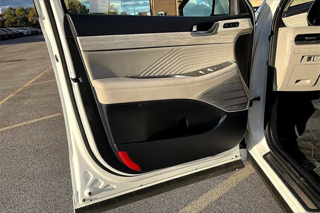 Used 2024 Hyundai Palisade Calligraphy image 22