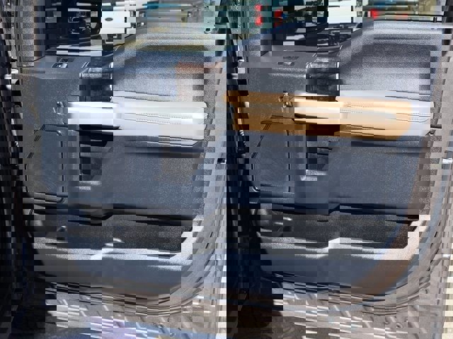 Certified 2022 Ford F250 Lariat w/ Lariat Value Package image 19