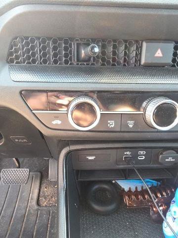 Used 2025 Honda CR-V Sport image 9