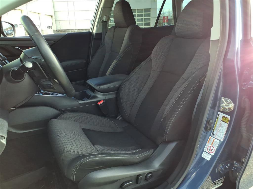 Used 2020 Subaru Outback Premium image 8