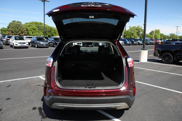 Certified 2023 Ford Edge SEL w/ Convenience Package AWD/4WD image 11