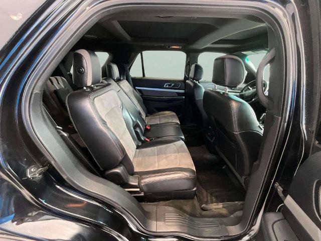 Certified 2017 Ford Explorer XLT w/ Equipment Group 202A FWD image 25