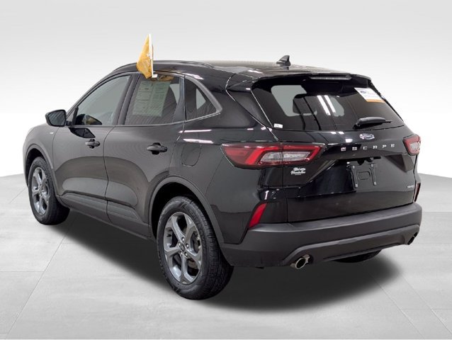 Certified 2025 Ford Escape ST-Line Select AWD/4WD image 21