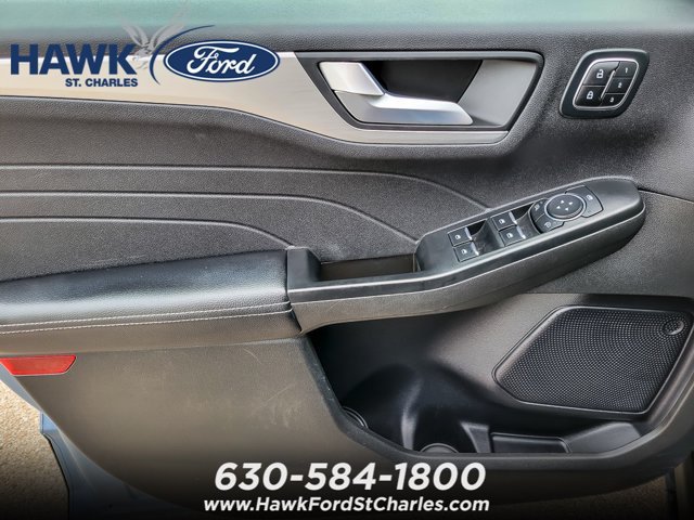 Certified 2024 Ford Escape Platinum w/ Class II Trailer Tow Package AWD/4WD image 18