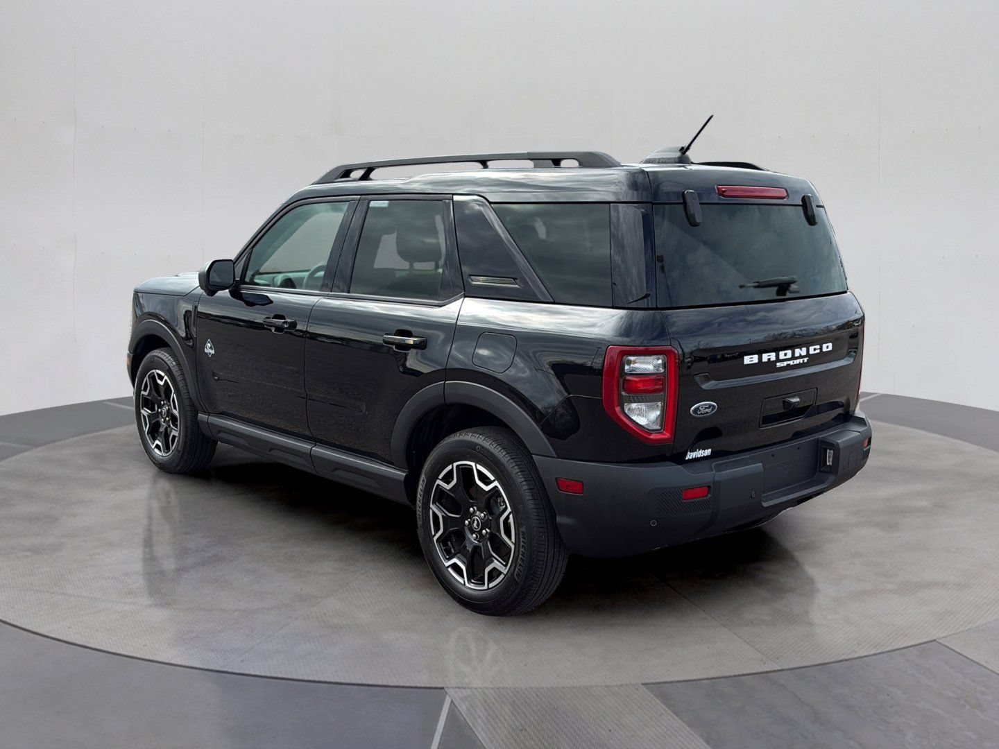Certified 2025 Ford Bronco Sport Outer Banks w/ Outer Banks Tech Package+ AWD/4WD image 6
