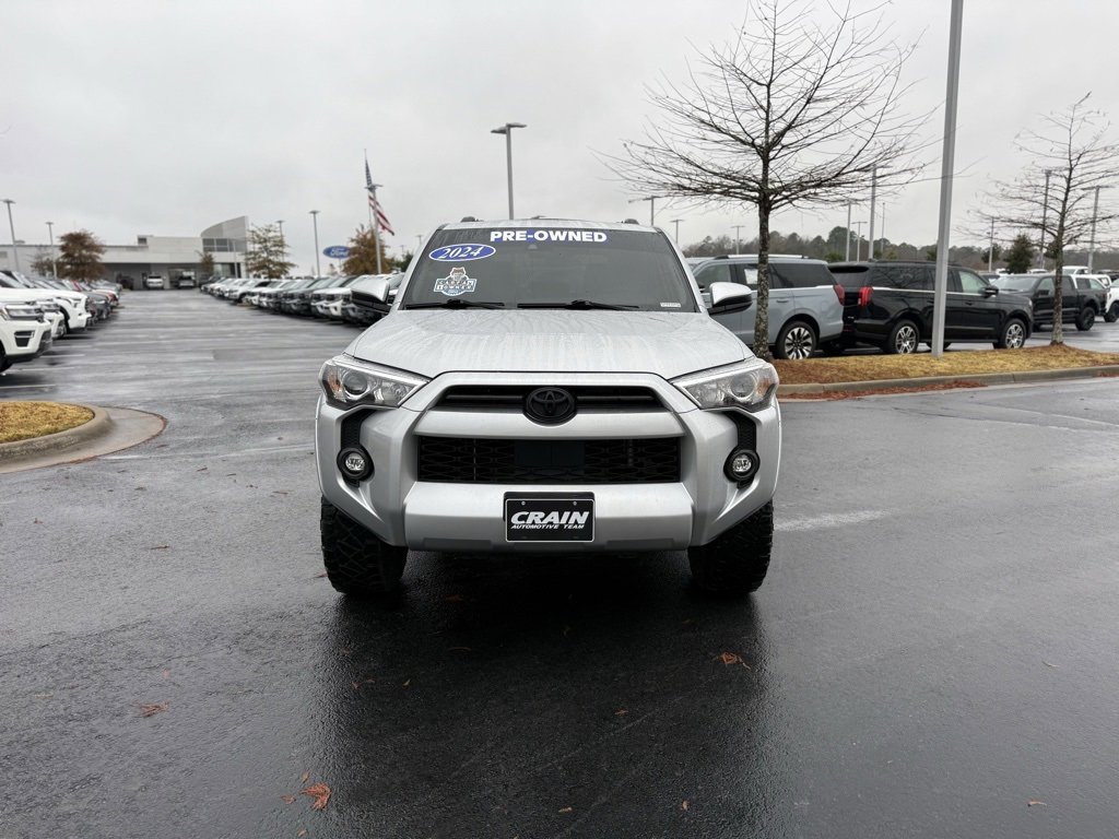 Used 2024 Toyota 4Runner SR5 image 2