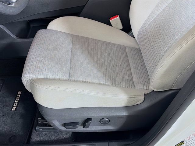 Used 2021 Nissan Rogue SV FWD image 21