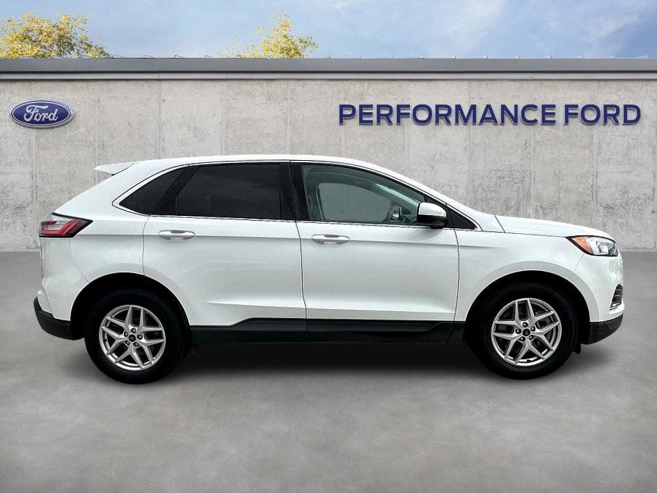 Certified 2022 Ford Edge SEL image 5
