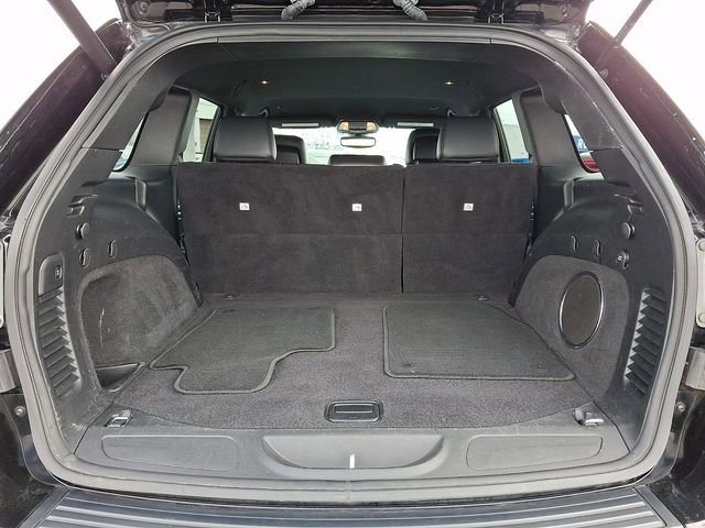 Used 2019 Jeep Grand Cherokee Laredo w/ Laredo X Package image 27