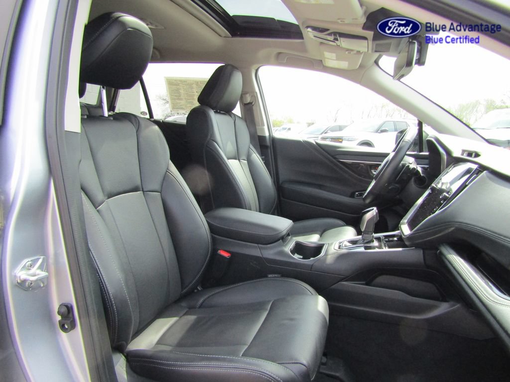 Used 2025 Subaru Outback Limited AWD/4WD image 18