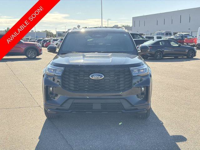 Certified 2025 Ford Explorer ST-Line AWD/4WD image 3