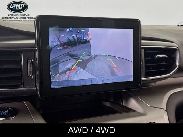 Certified 2022 Ford Explorer XLT w/ Equipment Group 202A image 13