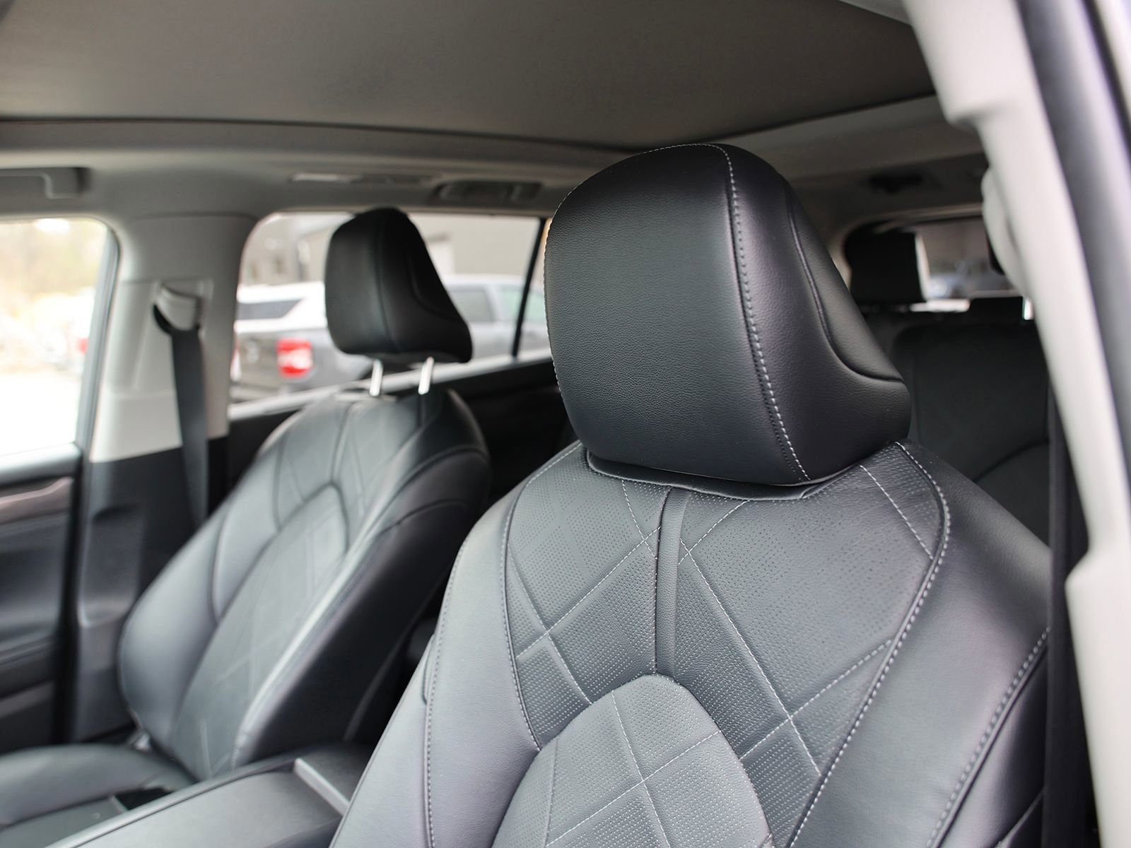 Used 2023 Toyota Highlander Platinum AWD/4WD image 20