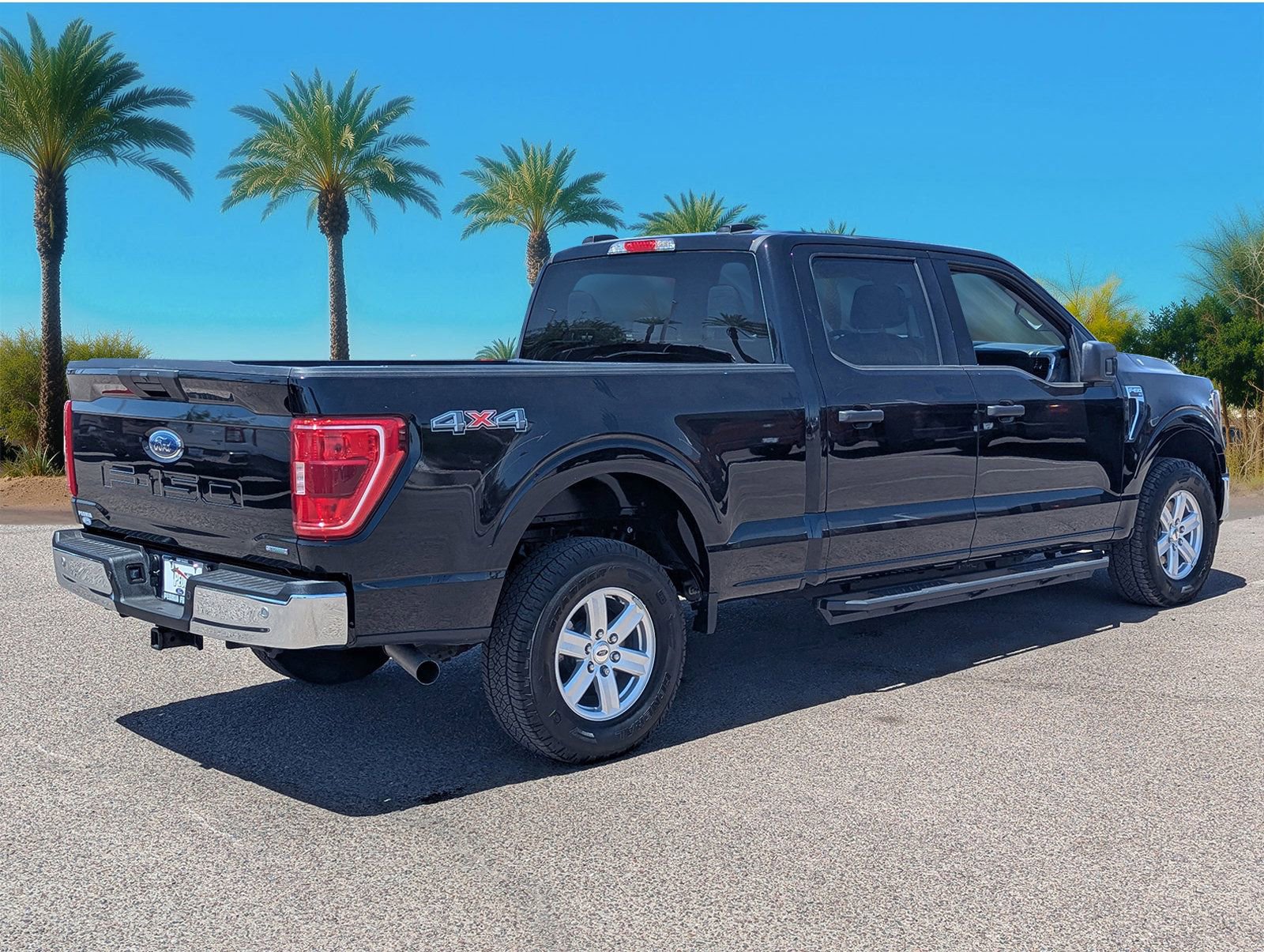 Certified 2023 Ford F150 XLT w/ Equipment Group 301A Mid AWD/4WD image 5