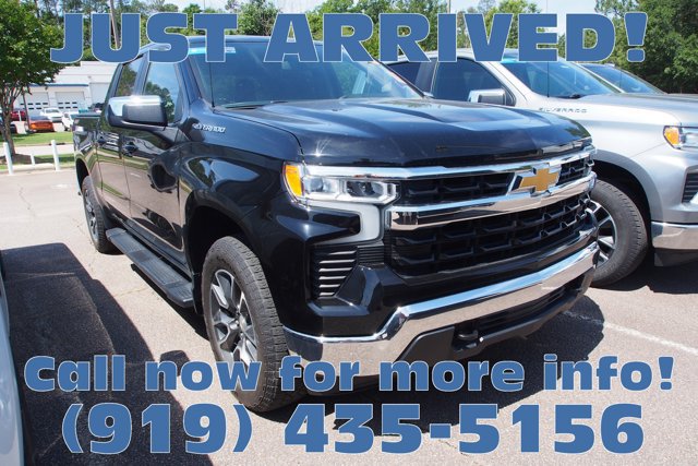 Used 2023 Chevrolet Silverado 1500 LT AWD/4WD image 1