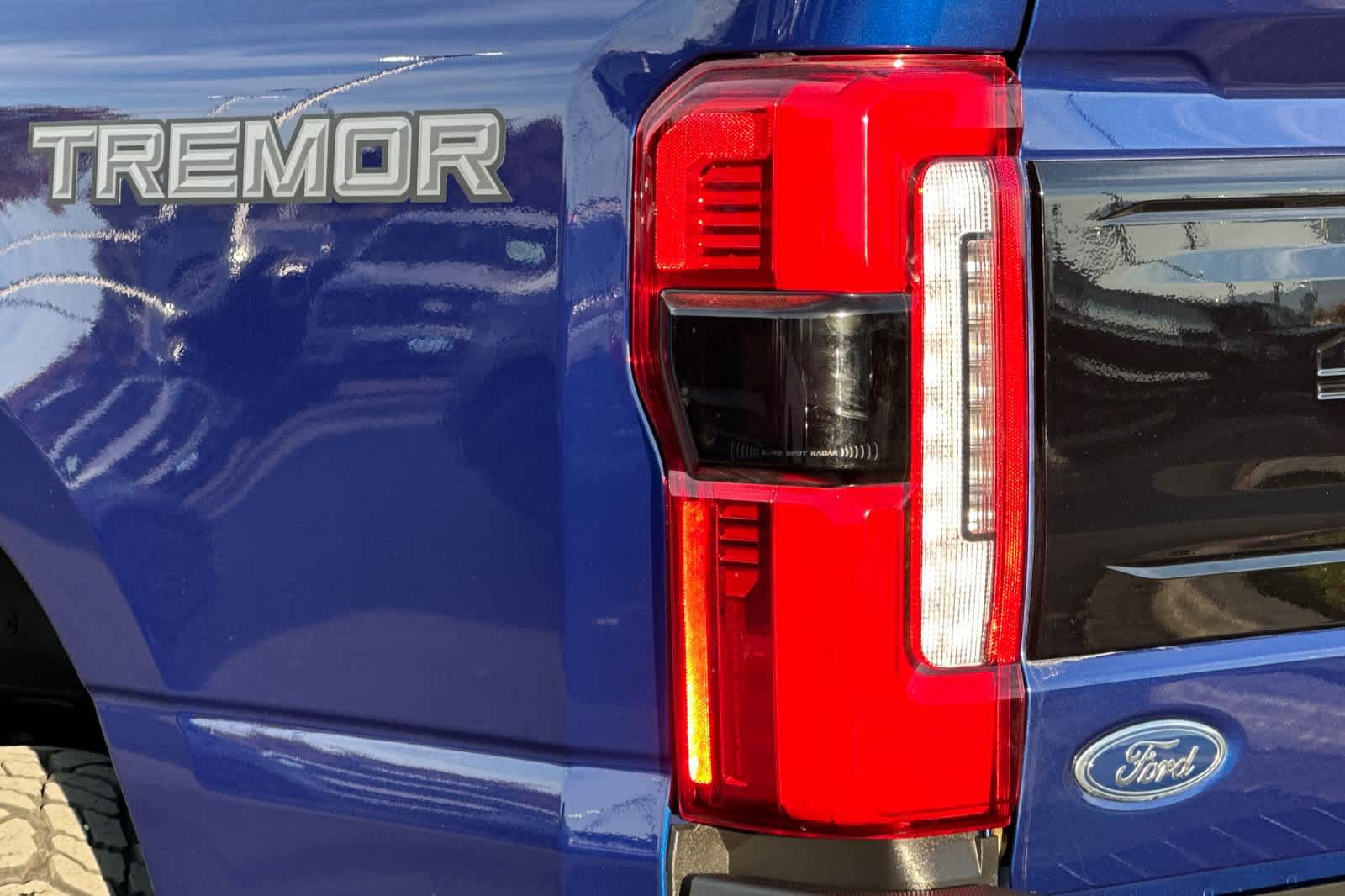 Certified 2026 Ford F350 Platinum w/ Tremor Off-Road Package AWD/4WD image 27