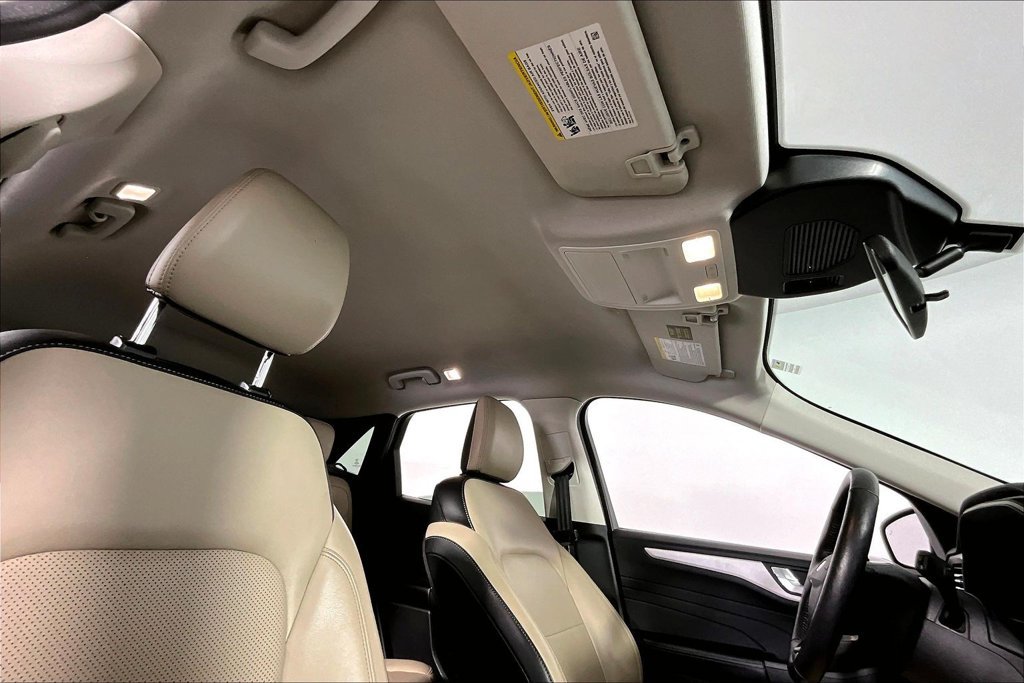 Certified 2021 Ford Escape SEL FWD image 22