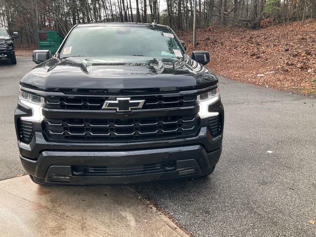Used 2024 Chevrolet Silverado 1500 RST w/ Convenience Package II AWD/4WD image 2