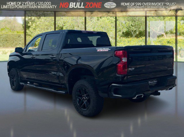 Used 2022 Chevrolet Silverado 1500 Custom Trail Boss w/ LPO, Dark Essentials Package AWD/4WD image 3