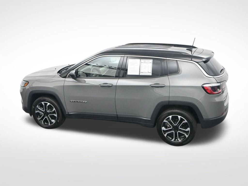 Used 2024 Jeep Compass Limited AWD/4WD image 31