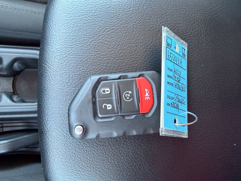 Used 2023 Jeep Wrangler Unlimited Sport AWD/4WD image 29