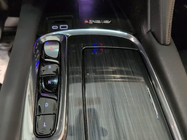 Used 2023 Buick Enclave Essence AWD/4WD image 24