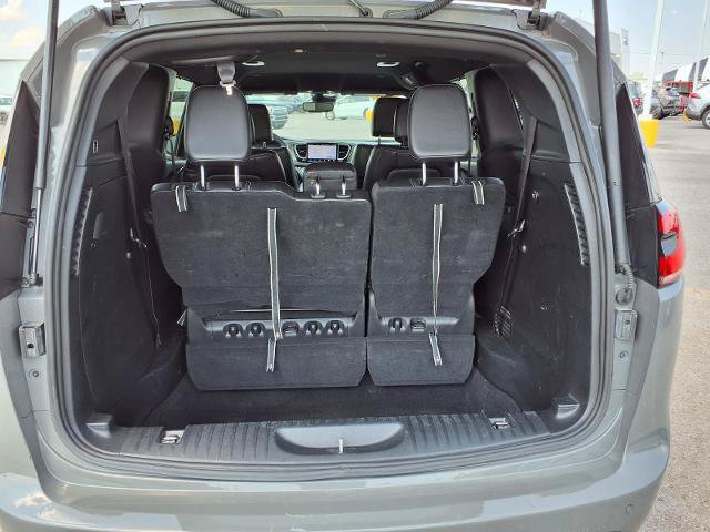 Used 2025 Chrysler Pacifica Select FWD image 20