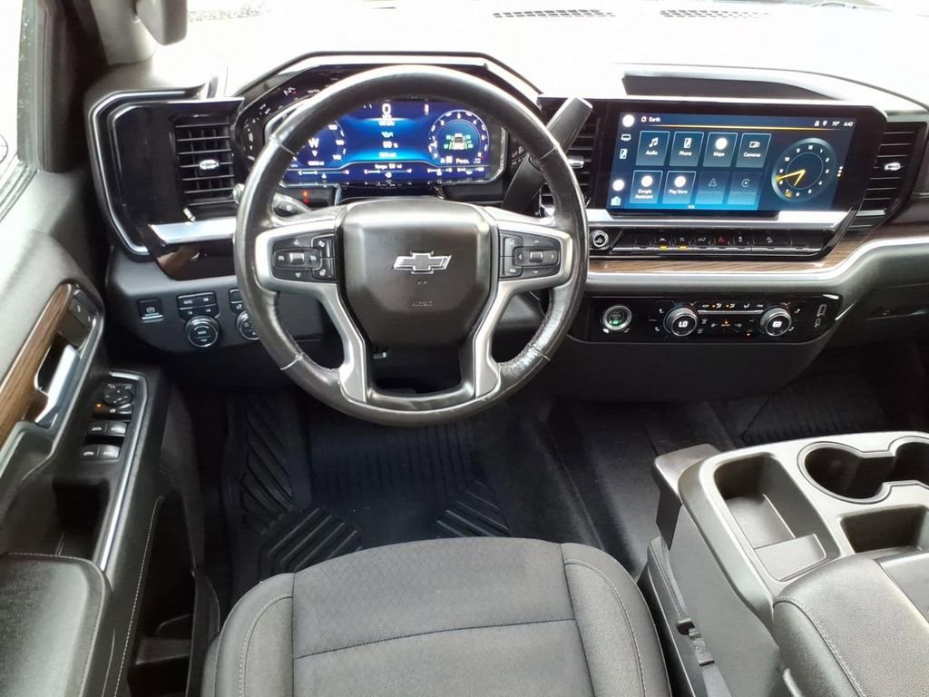 Used 2022 Chevrolet Silverado 1500 LT Trail Boss image 13