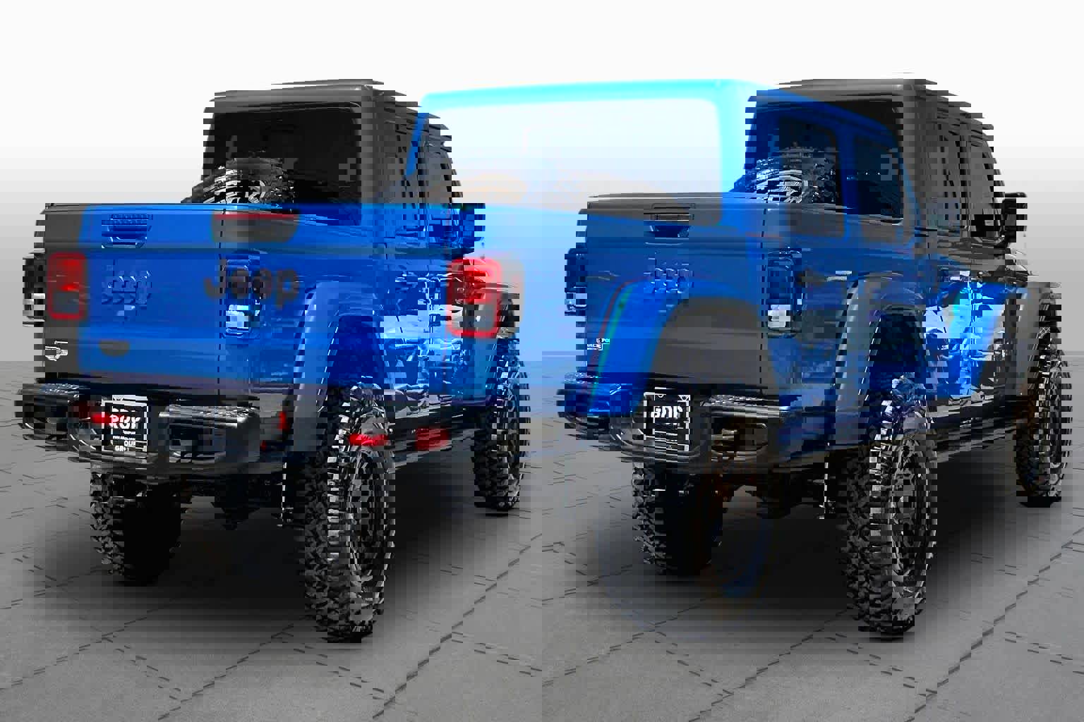 Used 2023 Jeep Gladiator Rubicon w/ Cold Weather Group AWD/4WD image 12