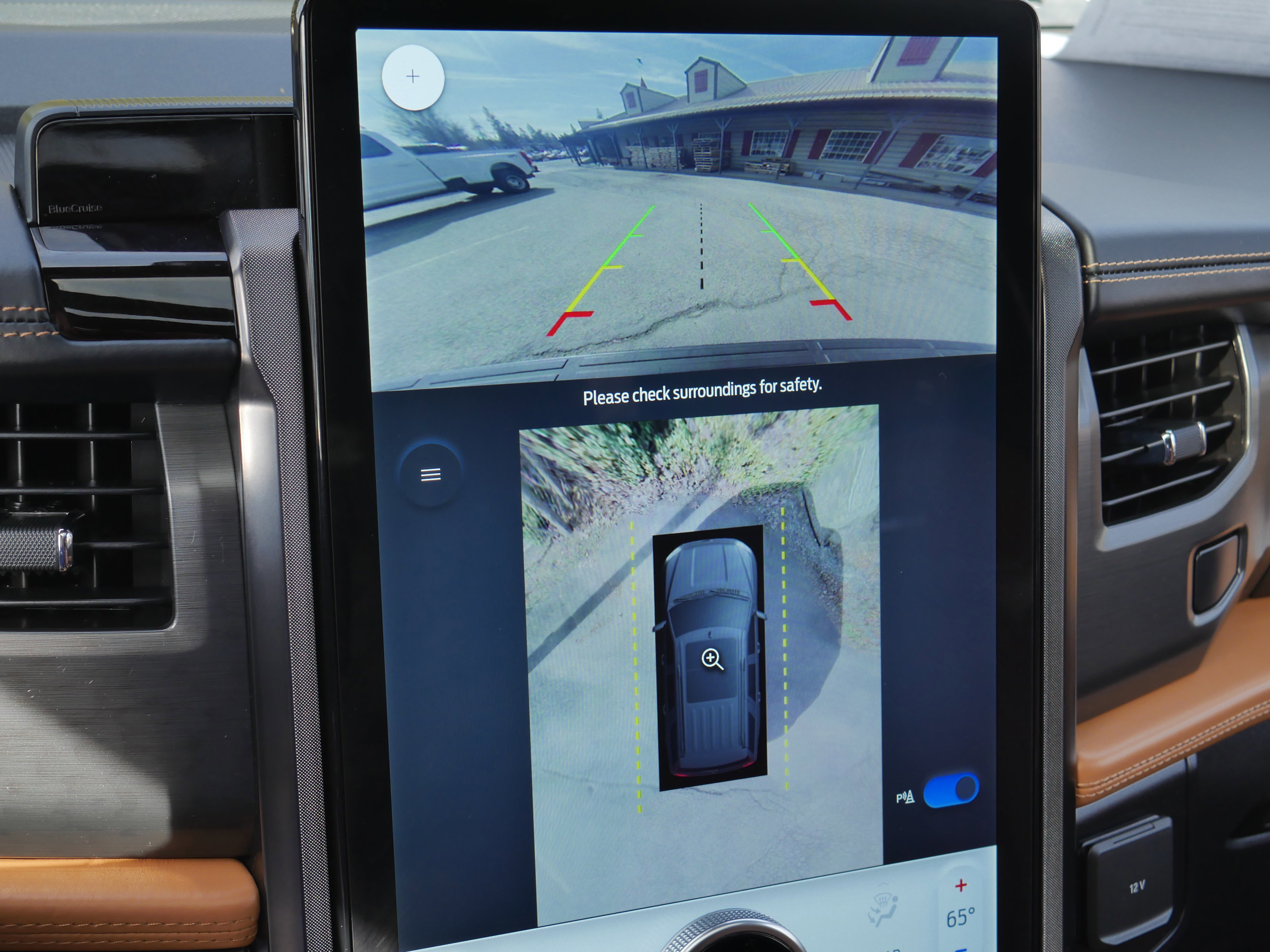 Certified 2023 Ford Expedition Max Platinum image 22