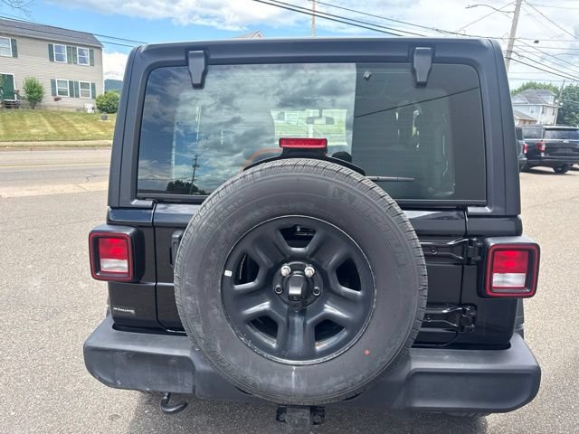 Used 2023 Jeep Wrangler Sport AWD/4WD image 7