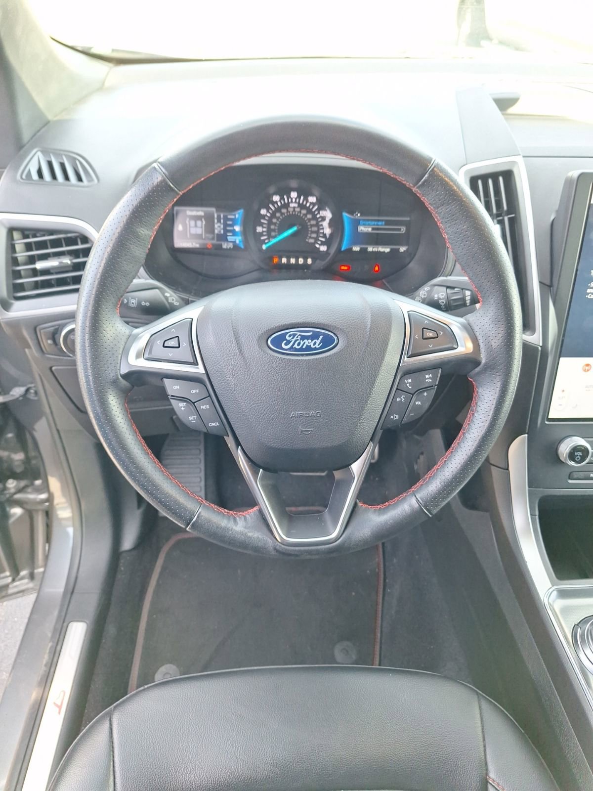 Certified 2023 Ford Edge ST-Line image 11