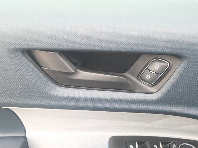 Certified 2025 Ford Maverick XLT w/ Equipment Group 301A image 22