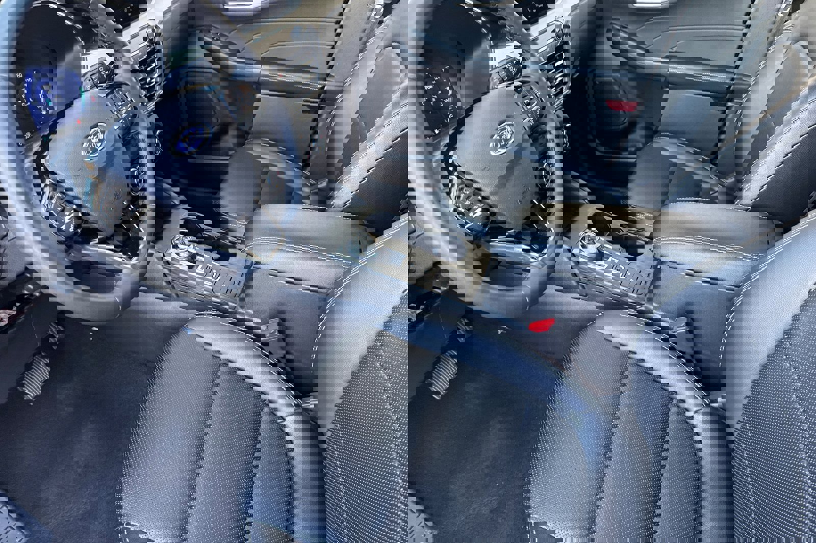 Certified 2022 Ford Escape SEL w/ Technology Package image 11