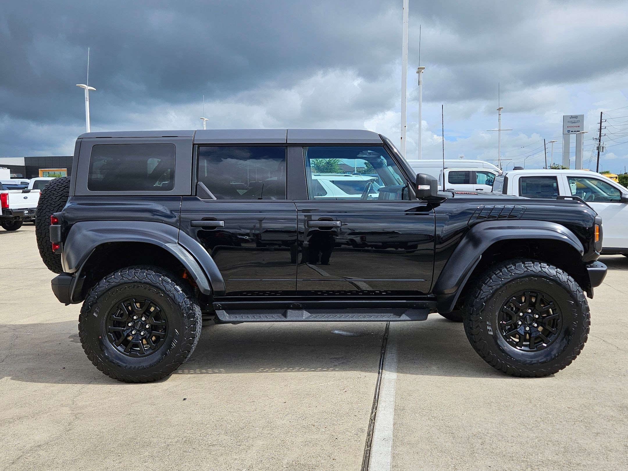 Certified 2023 Ford Bronco Raptor AWD/4WD image 2
